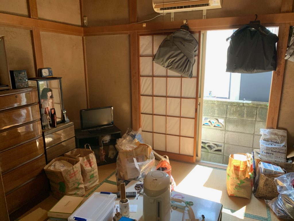 遠藤町にて一軒家の遺品の整理を行いました。幸区（川崎市）整理前の写真２